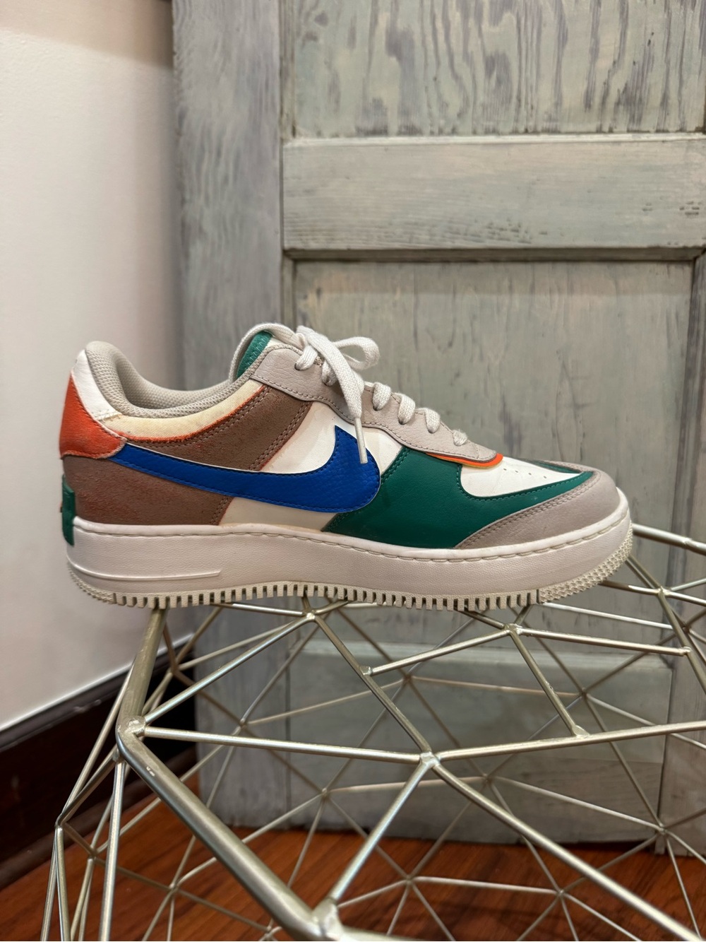 Nike Air Force 1 Low Shadow
Sail Signal Blue Green size 11 - Picture 13 of 13